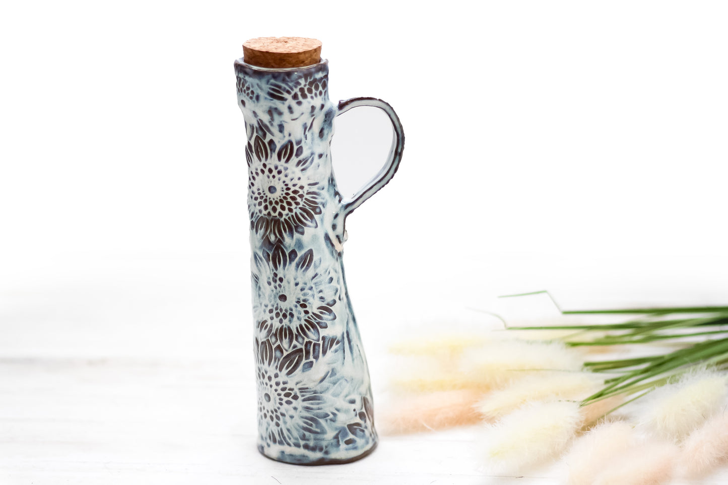 Frosted Petals Oil Pourer